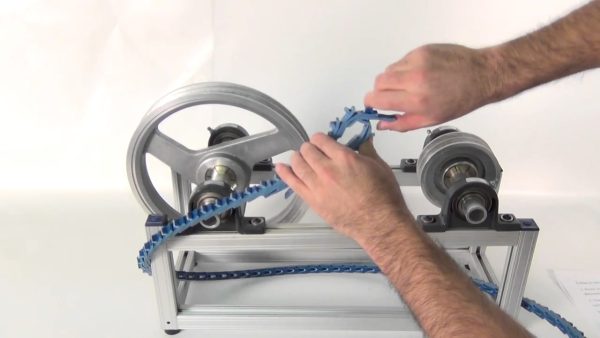 Cụm dây curoa Drive PLUS 3 lắp đặt trên máy nén khí công nghiệp nặng công suất lớn